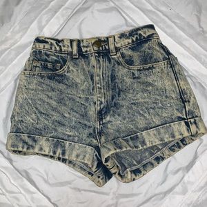 Acid wash high-waist cuff shorts